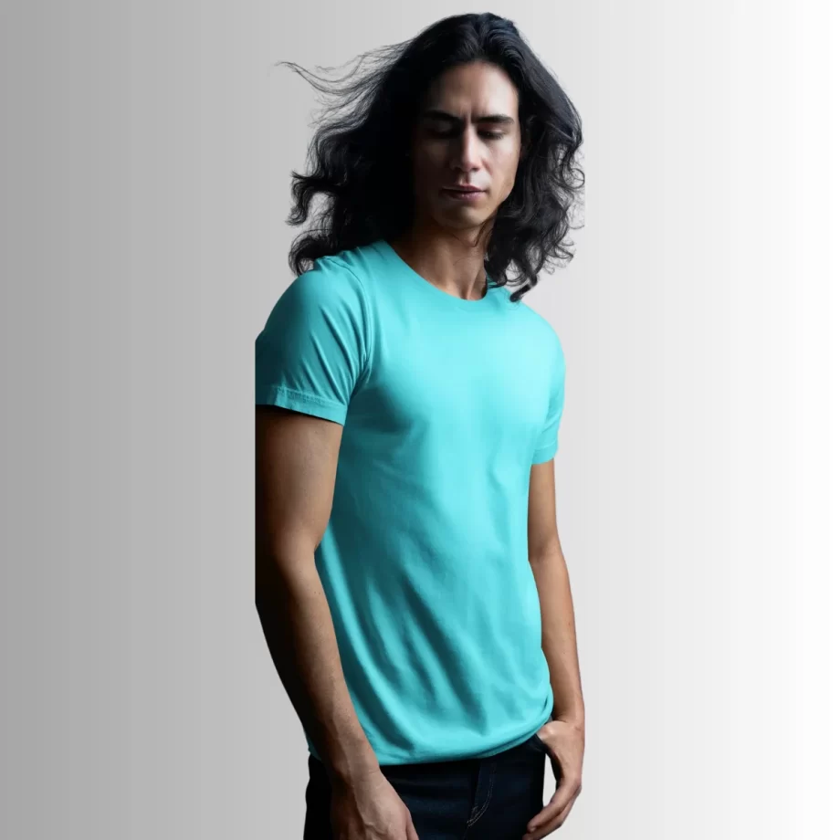 Heavy Cotton 100% T-shirt in Teal: A sturdy and stylish t-shirt, made from 100% heavy cotton, offering a unique and refreshing colour.